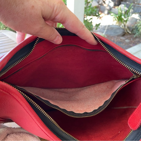 Vintage Red Coach Beckett, #9920, made in the USA, pre-1994 - Picture 13 of 14